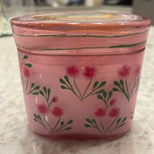 “New” Pink Floral Glass 7.94 oz Candle